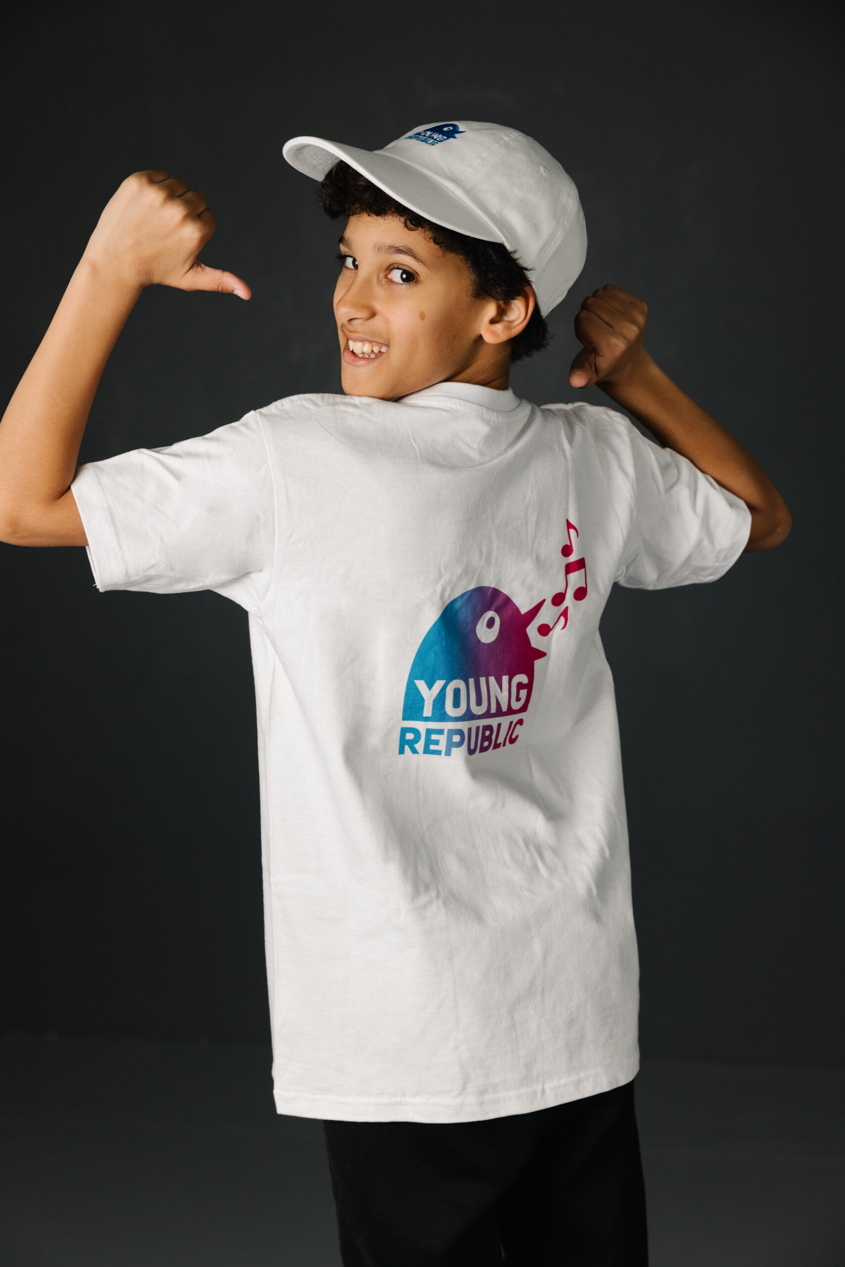 Young Republic T-Shirt | Merchandise von Young Republic 1 Young Republic T-Shirt | Merchandise von Young Republic